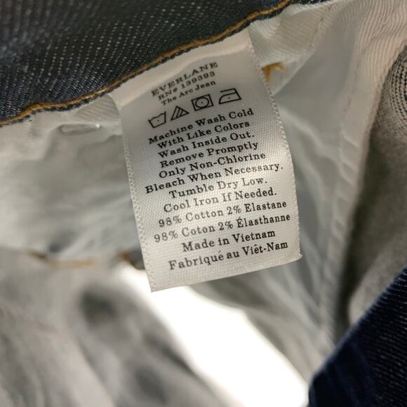 EVERLANE Arc Jean Short Women's Size 31 Rolled Hem Flat Front Dark Blue Hand Cut - Picture 5 of 5